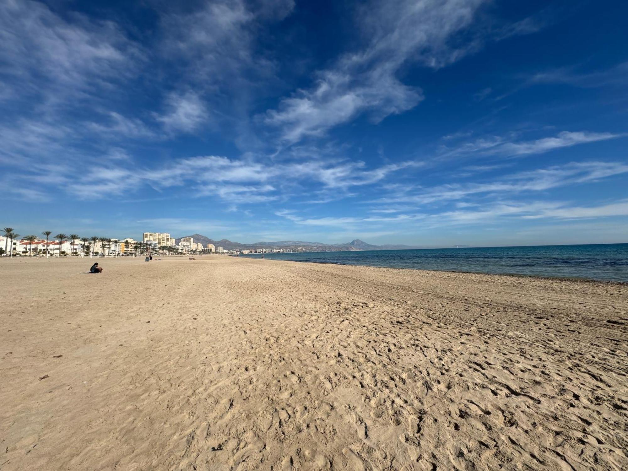 Apartamento Muchavista Primera Linea De Playa By El Conserje El Campello Kültér fotó